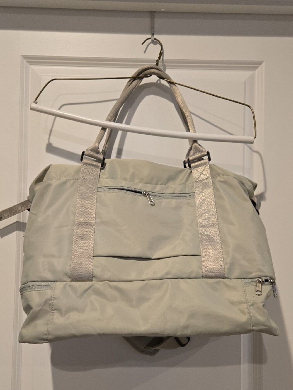 Lightweight Duffel Bag in Light Green - Picture 2 of 16